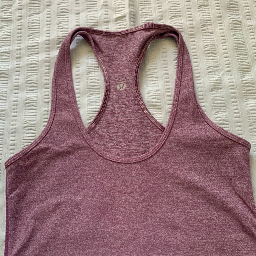 Lululemon racer back women’s tank top, purple size extra small(4-6).